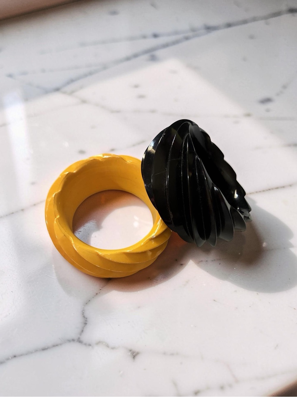 Yochi NY Vintage Style Carved Chunky Bangle Bracelet Set